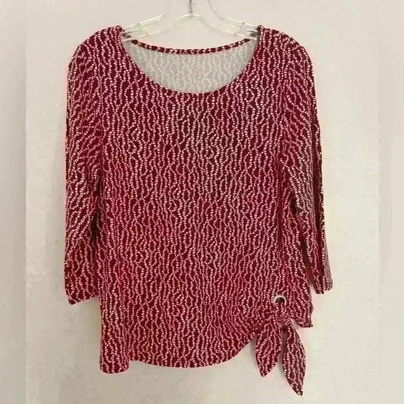 Belle Womens Size Small Top Red Crew Neck Bow Tie Side Geometric Print - Picture 3 of 7